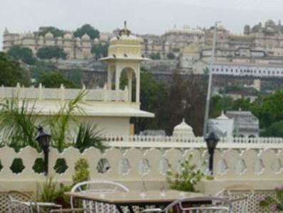 होटल Tripli Shambhu Udaipur